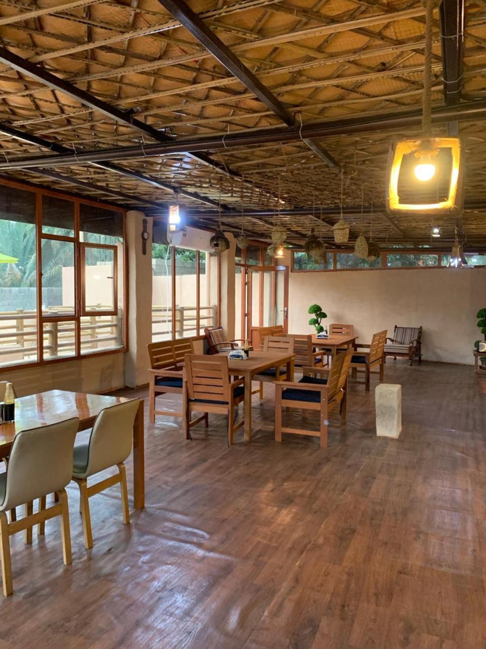 Al Ḩamrāʼ بيت نُزل السلام Bait Salam Inn מראה חיצוני תמונה