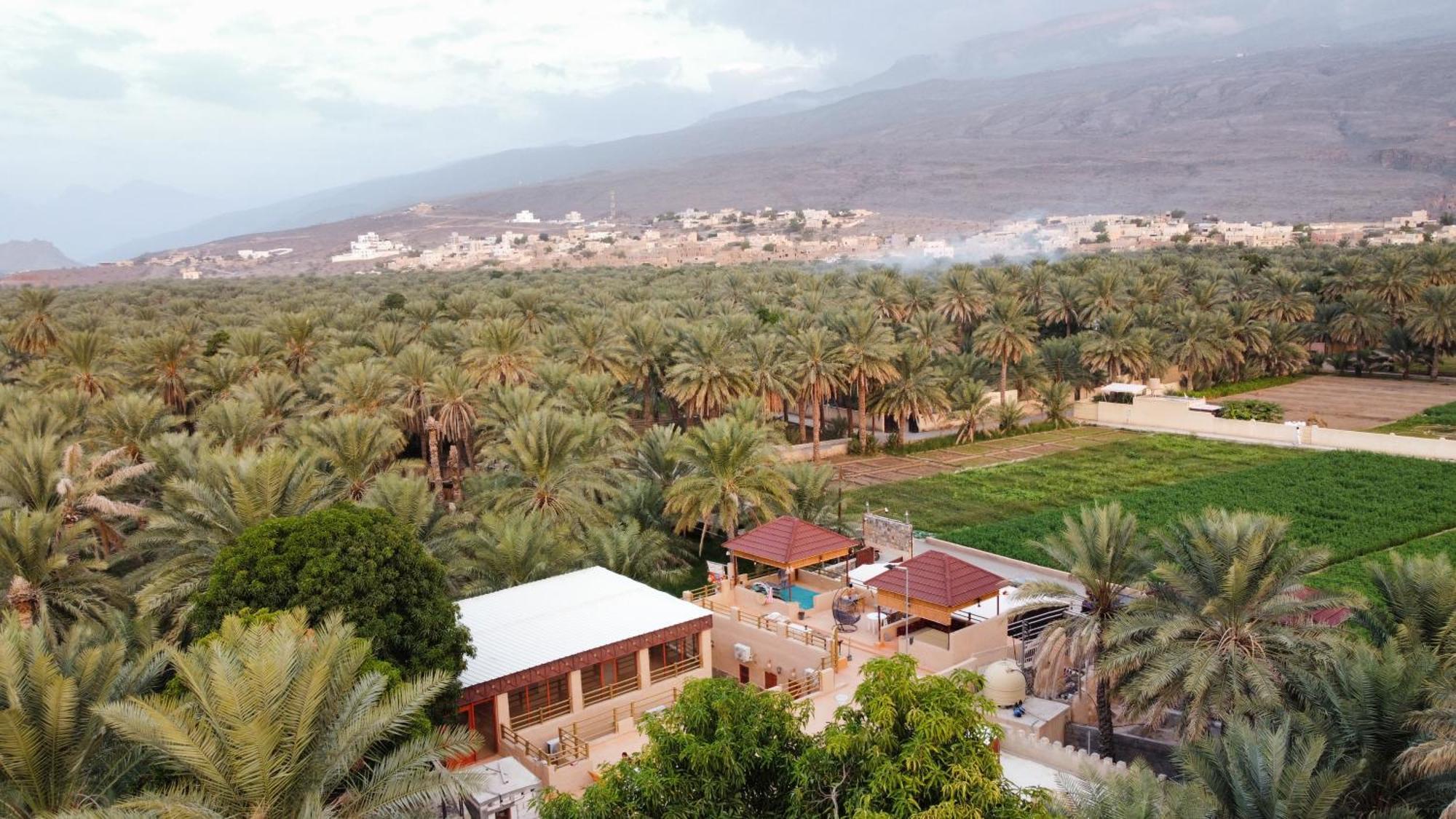 Al Ḩamrāʼ بيت نُزل السلام Bait Salam Inn מראה חיצוני תמונה