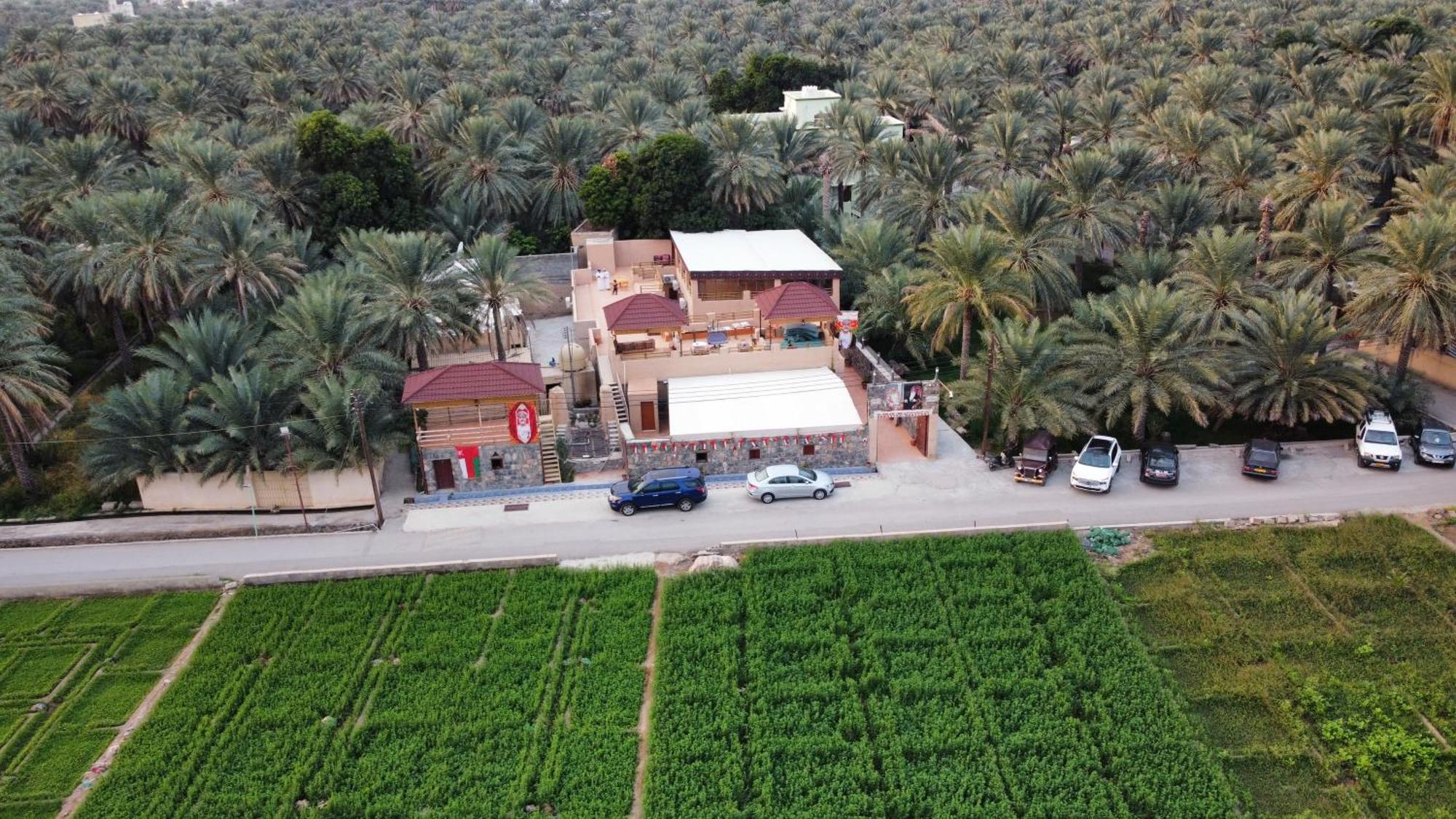 Al Ḩamrāʼ بيت نُزل السلام Bait Salam Inn מראה חיצוני תמונה