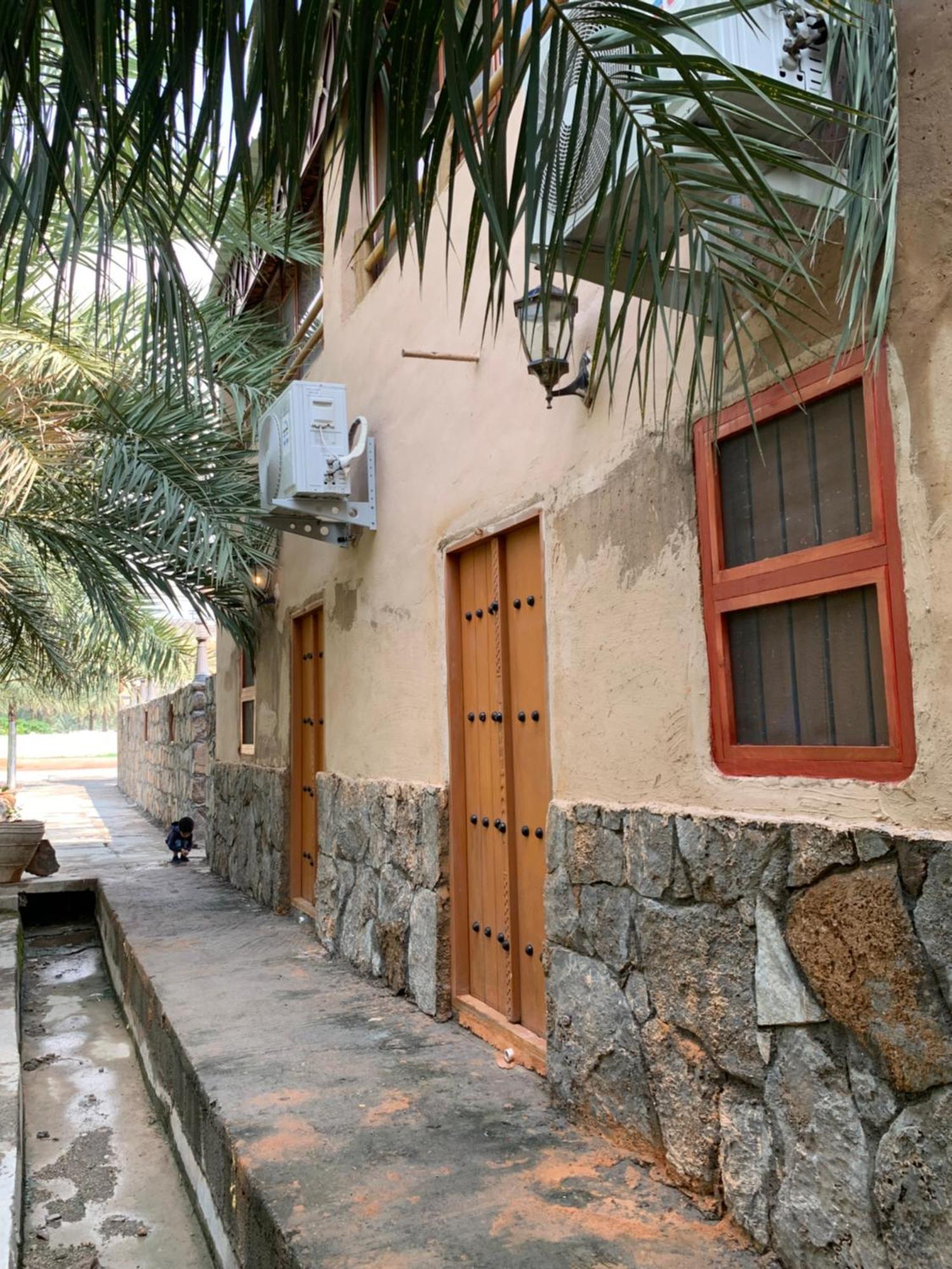 Al Ḩamrāʼ بيت نُزل السلام Bait Salam Inn מראה חיצוני תמונה