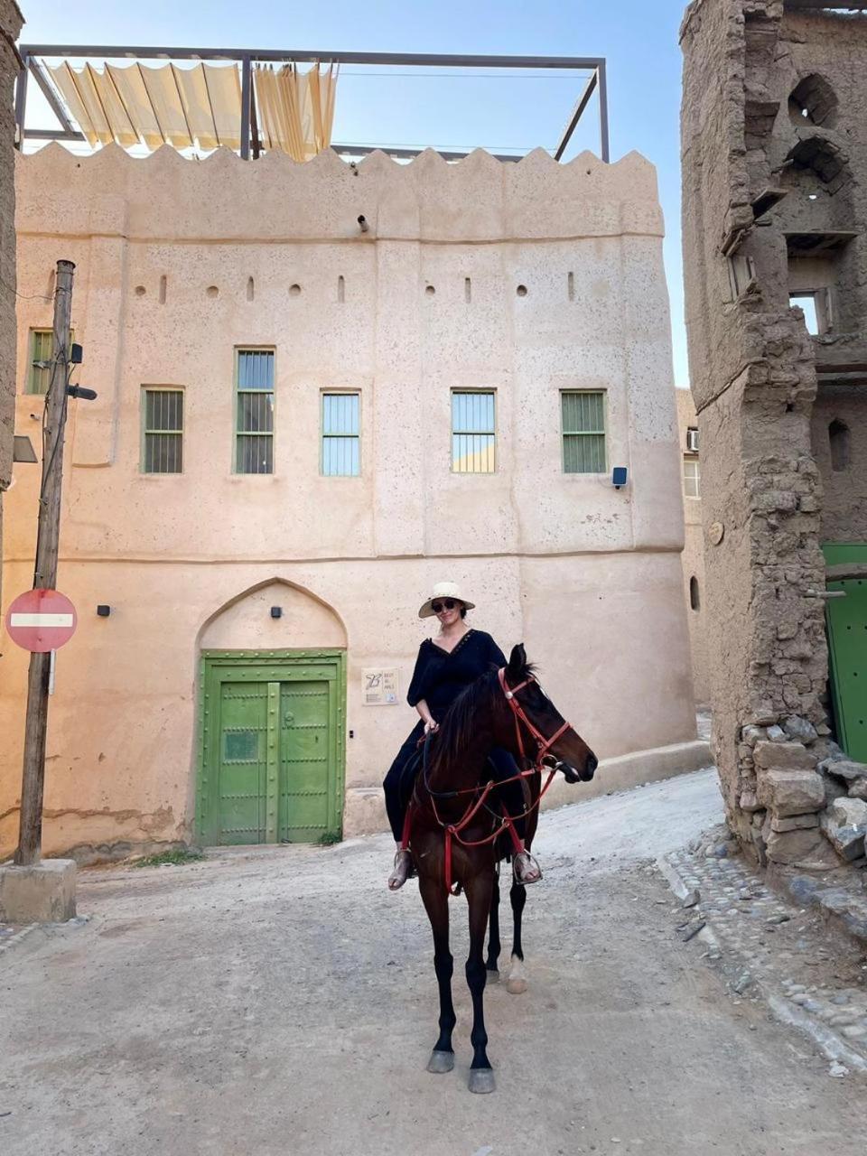 Al Ḩamrāʼ بيت نُزل السلام Bait Salam Inn מראה חיצוני תמונה