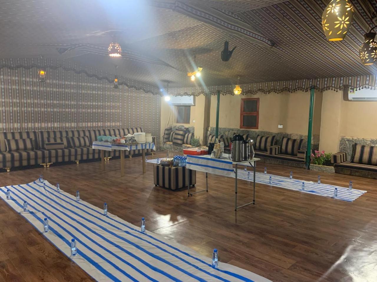 Al Ḩamrāʼ بيت نُزل السلام Bait Salam Inn מראה חיצוני תמונה